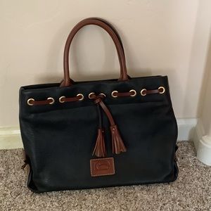 Dooney and Bourke, navy leather bag with tan trim